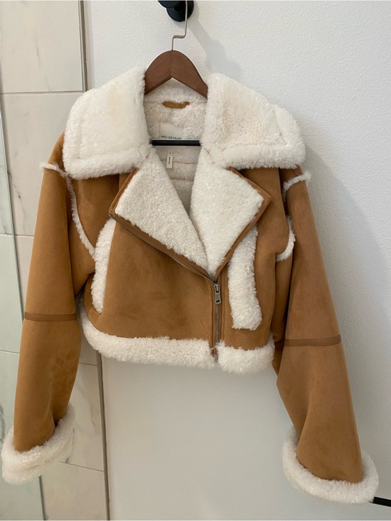 Avec Les Filles Jackets & Blazers - Avec Les Files Cropped Faux Shearling Aviator Jacket - Tan & Cream
